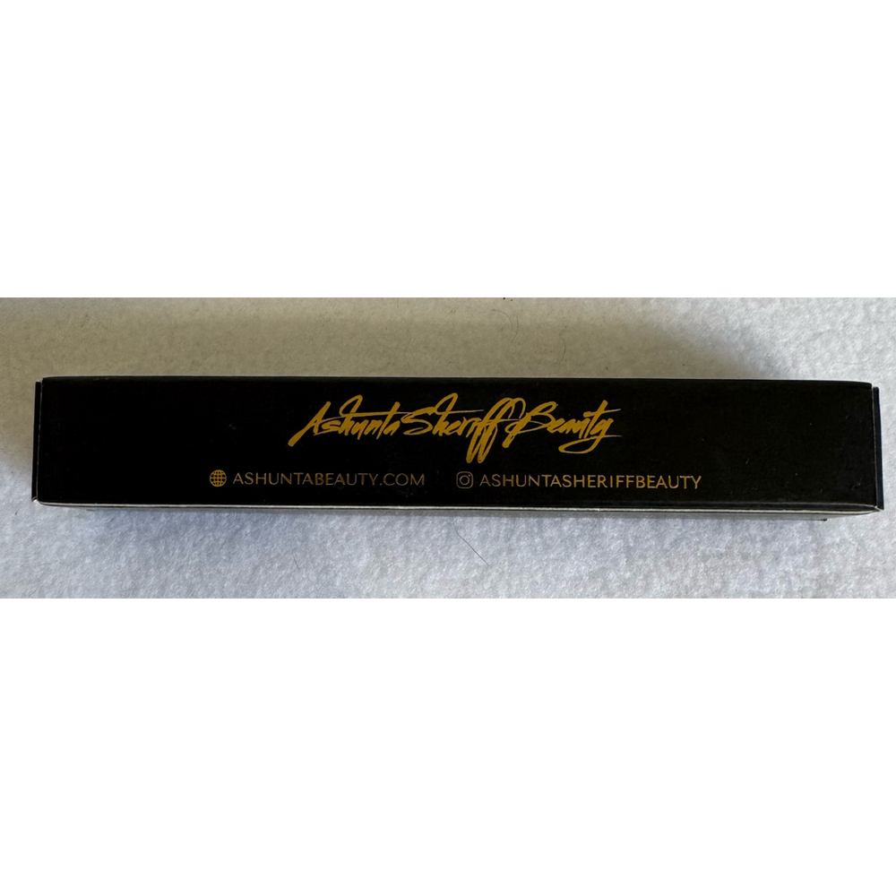 Ashunta Sheriff Beauty Vegan Matte Lip Crème - Royalty - Picture 5 of 7